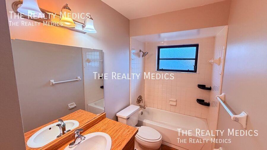 481 Timberwood Trl - Photo 6 of 48