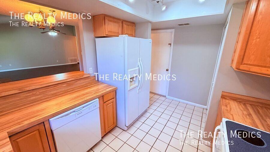 481 Timberwood Trl - Photo 7 of 46