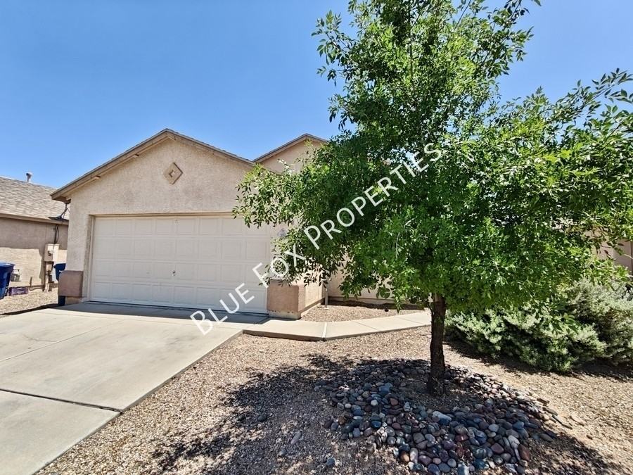 3117 S Nastar Dr - Photo 2 of 21