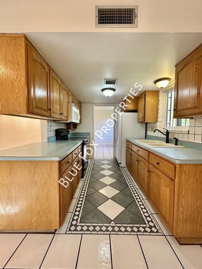 8825 E Old Spanish Trl - Photo 2 of 35