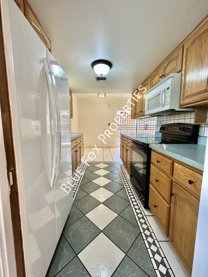 8825 E Old Spanish Trl - Photo 3 of 35