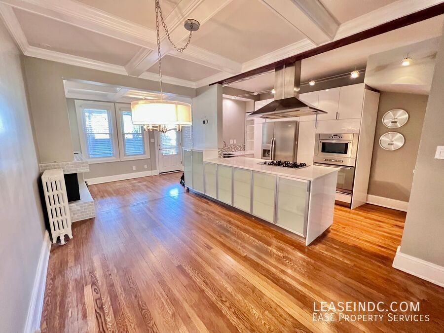 5022 5th St Nw - Photo 7 of 35