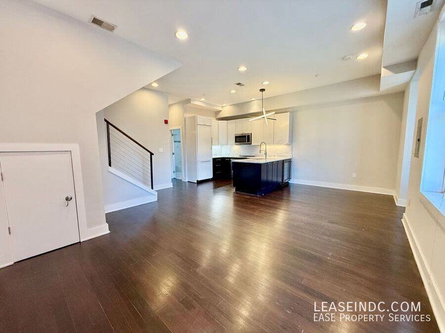 907 N St Nw #B1 - Photo 4 of 22