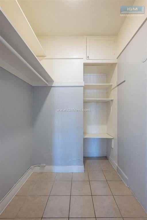 43rd Place Apartments - Photo 2 of 24