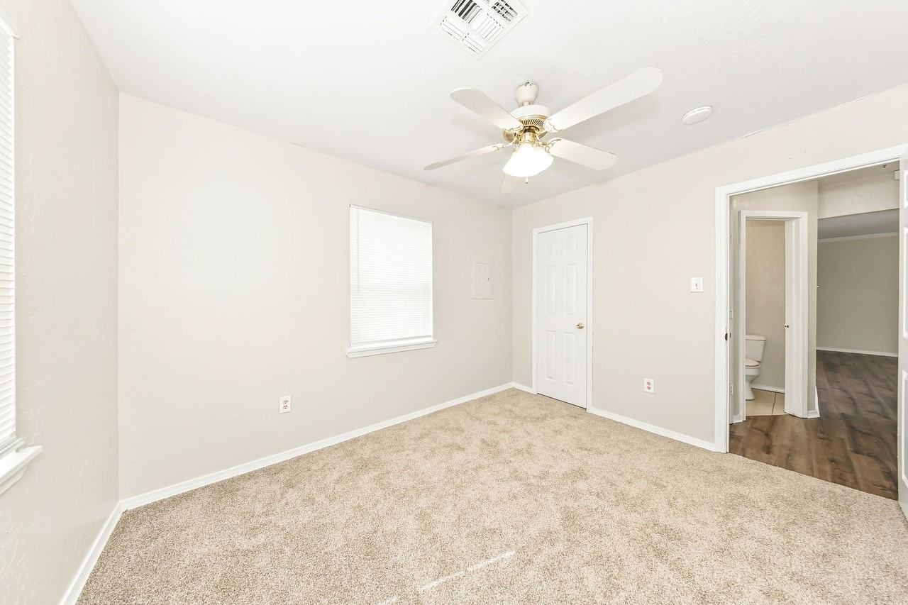 2112 Nw Bessie Ave - Photo 5 of 15