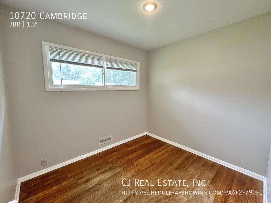 10720 Cambridge Ave - Photo 6 of 9