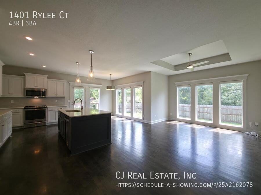 1401 Rylee Ct - Photo 2 of 11