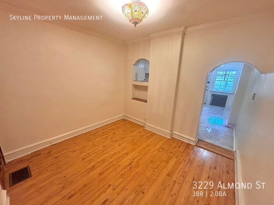 3229 Almond St - Photo 4 of 28