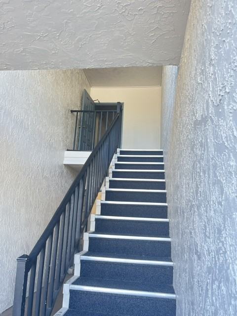 1199 Pine St - Photo 2 of 13