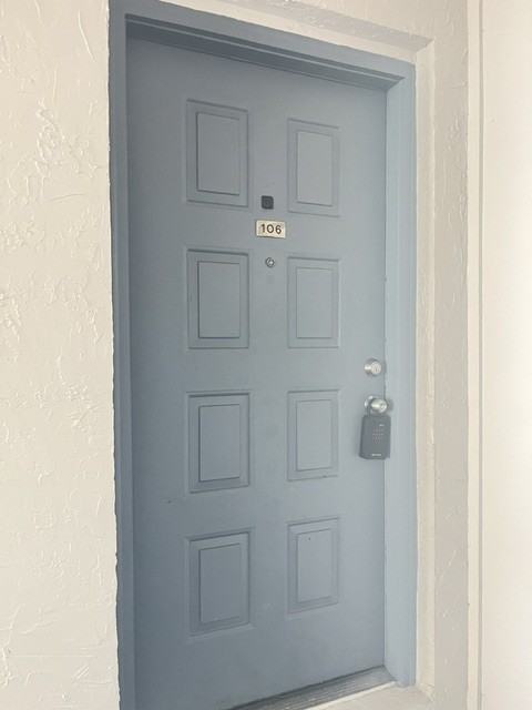 1199 Pine St - Photo 3 of 13