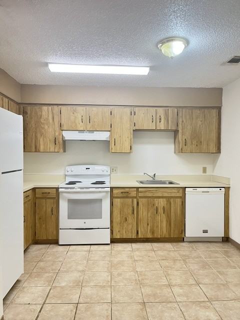 1199 Pine St - Photo 6 of 13