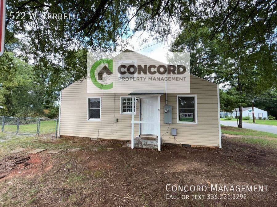 522 W Terrell St - Photo 2 of 14