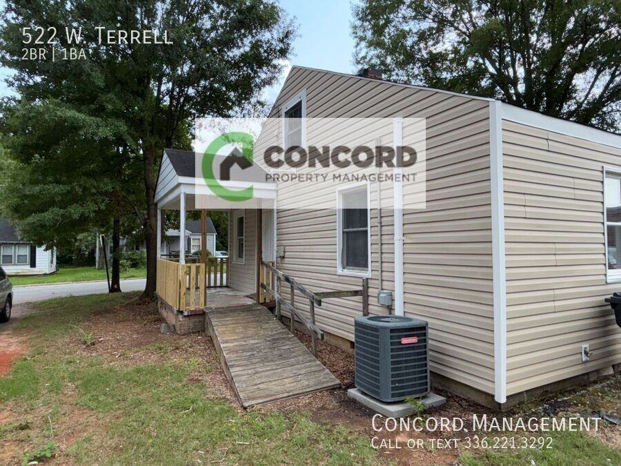 522 W Terrell St - Photo 3 of 14