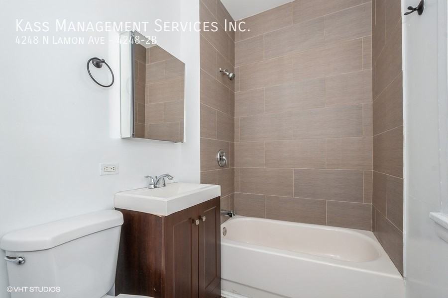 4248 N Lamon Ave #4248-2B - Photo 4 of 8