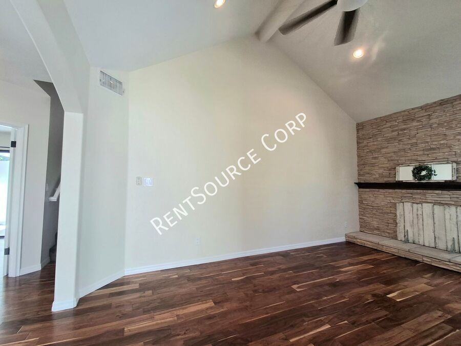 23902 Ranney House Ct - Photo 4 of 44