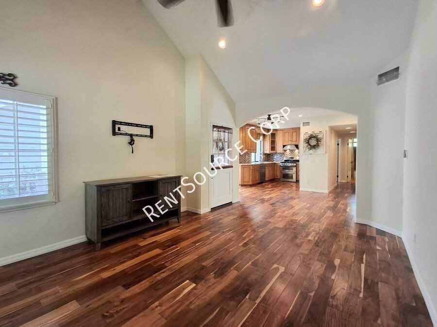 23902 Ranney House Ct - Photo 6 of 44
