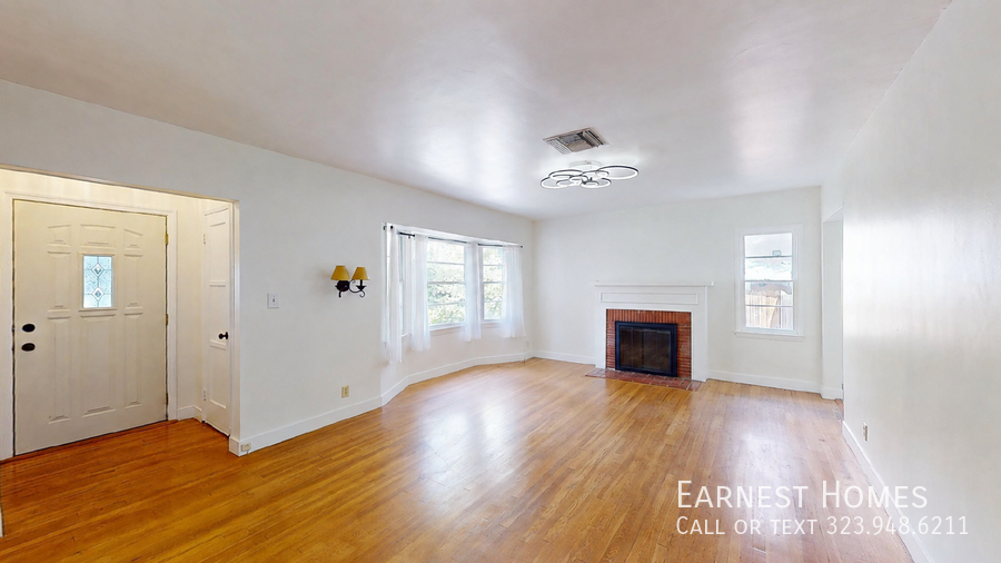 14920 Hesby St - Photo 6 of 30