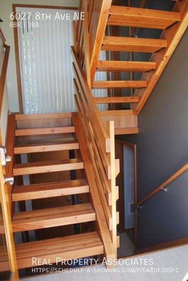 6027 8th Ave Ne - Photo 5 of 13
