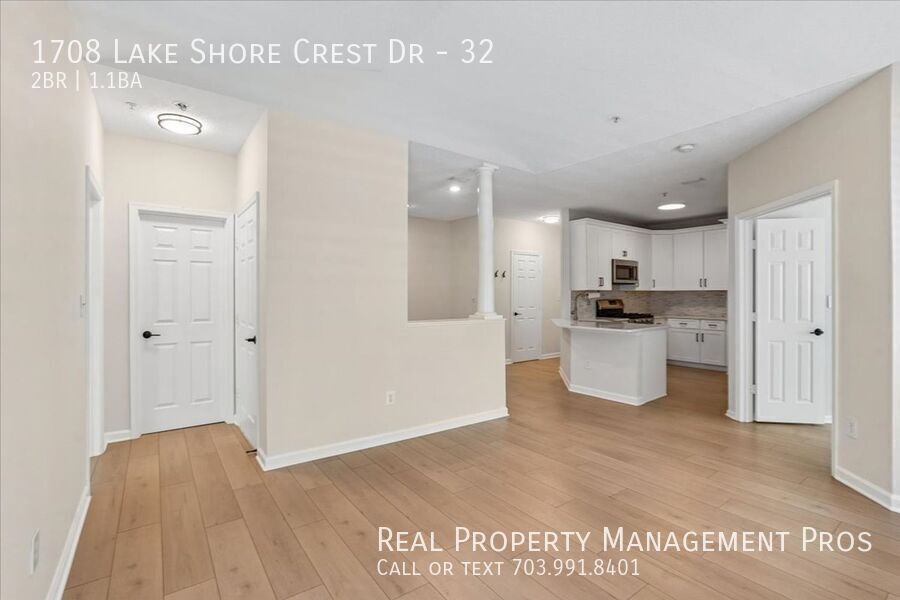 1708 Lake Shore Crest Dr #32 - Photo 7 of 50