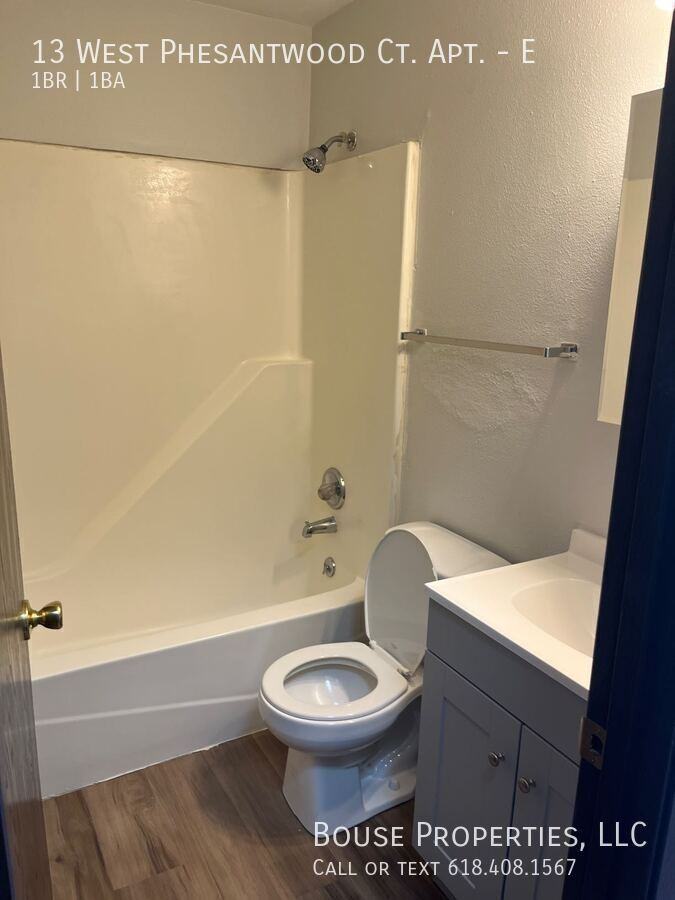 13 Pheasantwood Dr #E - Photo 2 of 5