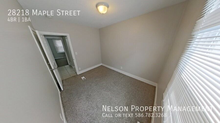 28218 Maple St - Photo 7 of 12