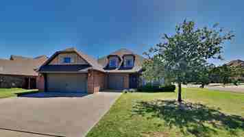 featured image of 5720 St James Pl