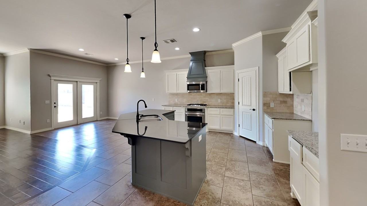 5720 St James Pl - Photo 6 of 25