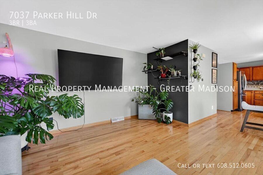 7037 Parker Hill Dr - Photo 2 of 33