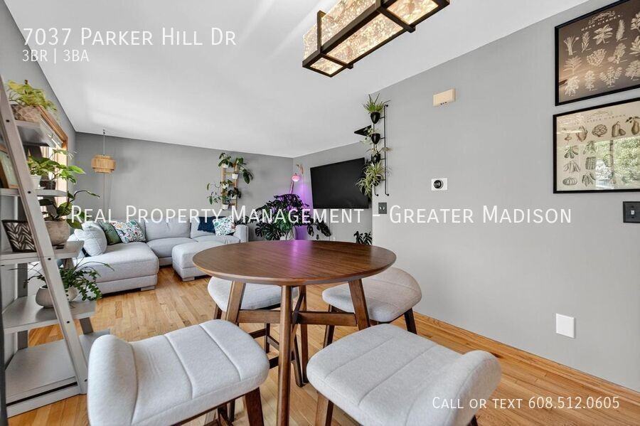 7037 Parker Hill Dr - Photo 4 of 33