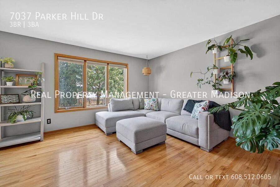 7037 Parker Hill Dr - Photo 5 of 33