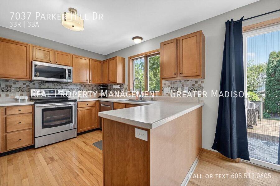 7037 Parker Hill Dr - Photo 7 of 33