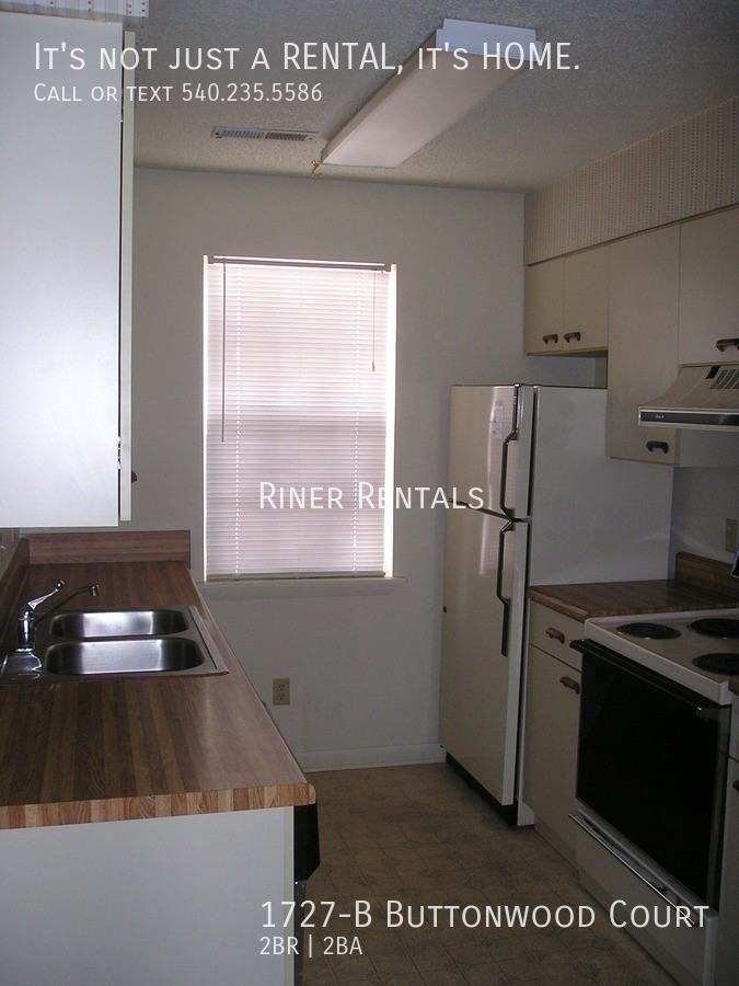 1727 Buttonwood Ct Apt B - Photo 2 of 6