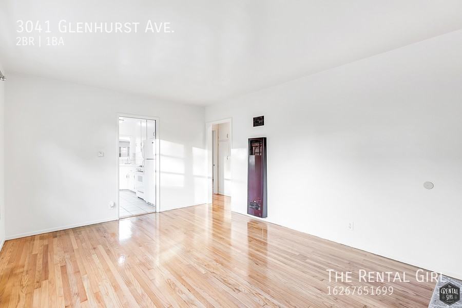 3041 Glenhurst Ave - Photo 2 of 12