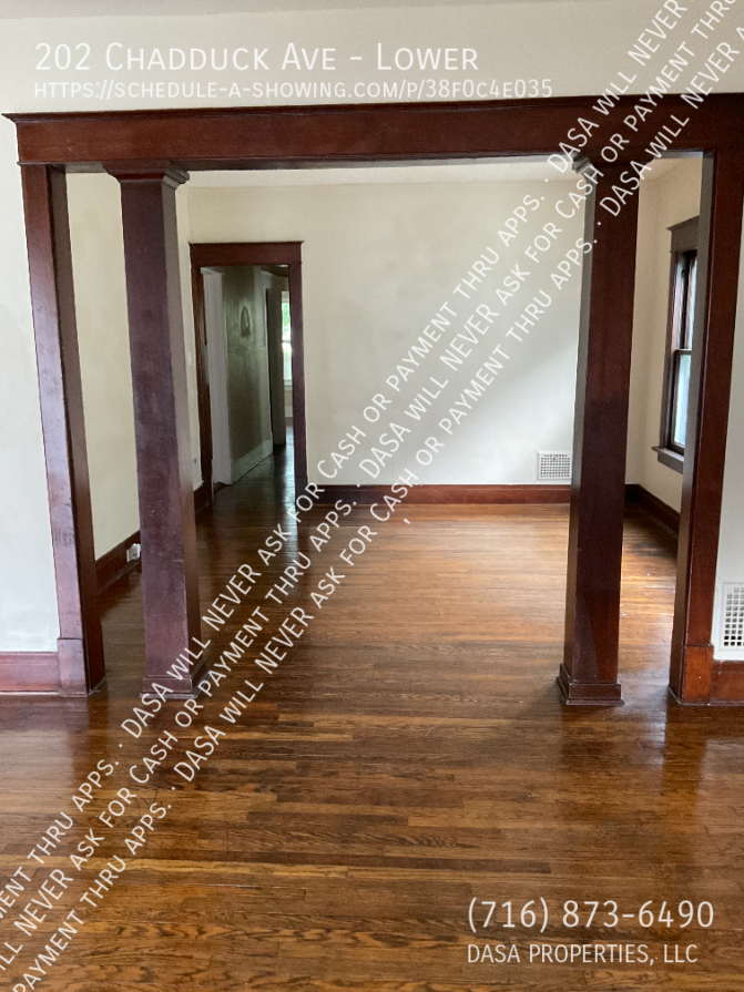 202 Chadduck Ave - Photo 2 of 14