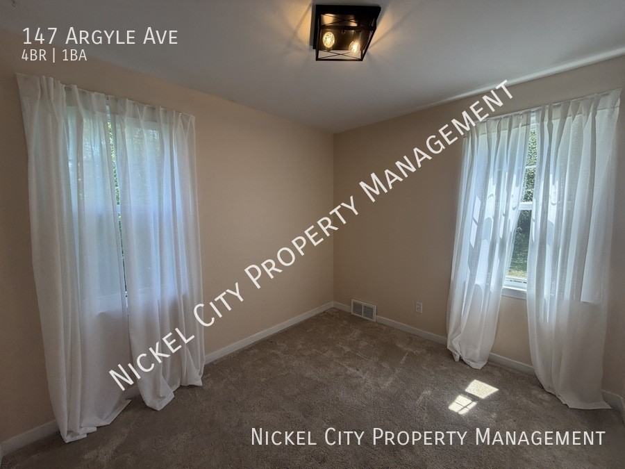 147 Argyle Ave - Photo 7 of 15