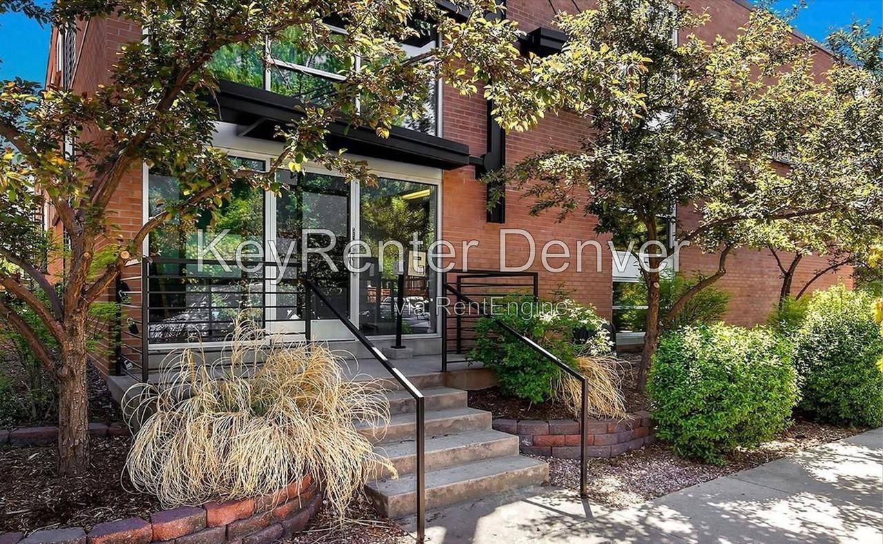 1032 N Clarkson St #307 - Photo 2 of 24