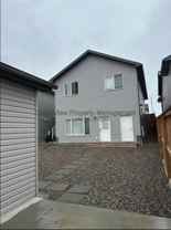 987 40 Ave N - Photo 1 of 1