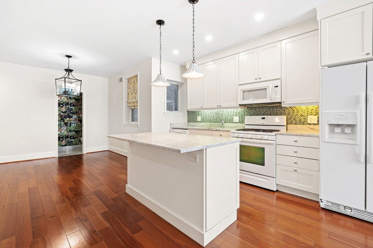 621 Pine St #1 - Photo 6 of 28