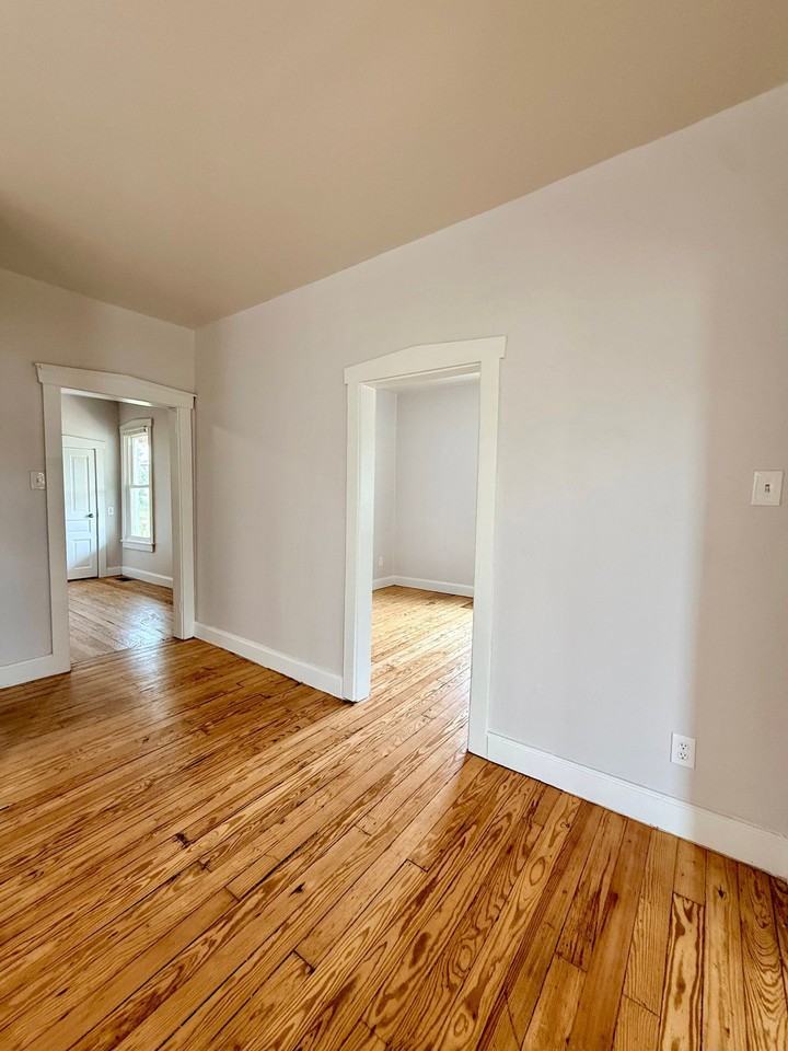 37 N Kinzer Rd - Photo 4 of 22