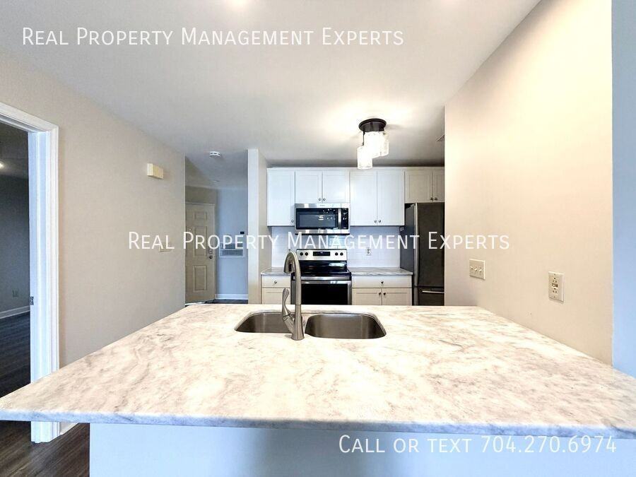913 Southwest Dr - Photo 4 of 19