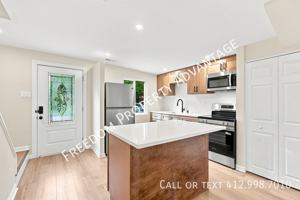 featured image of 320 Bank St #C