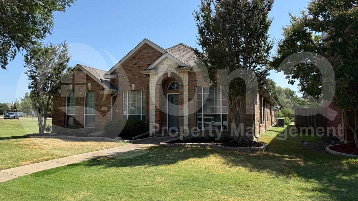 12346 Red Hawk Dr - Photo 2 of 6