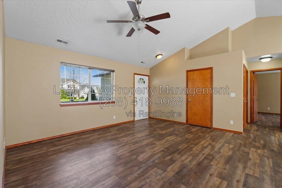 8920 N Torrey Ln - Photo 6 of 38