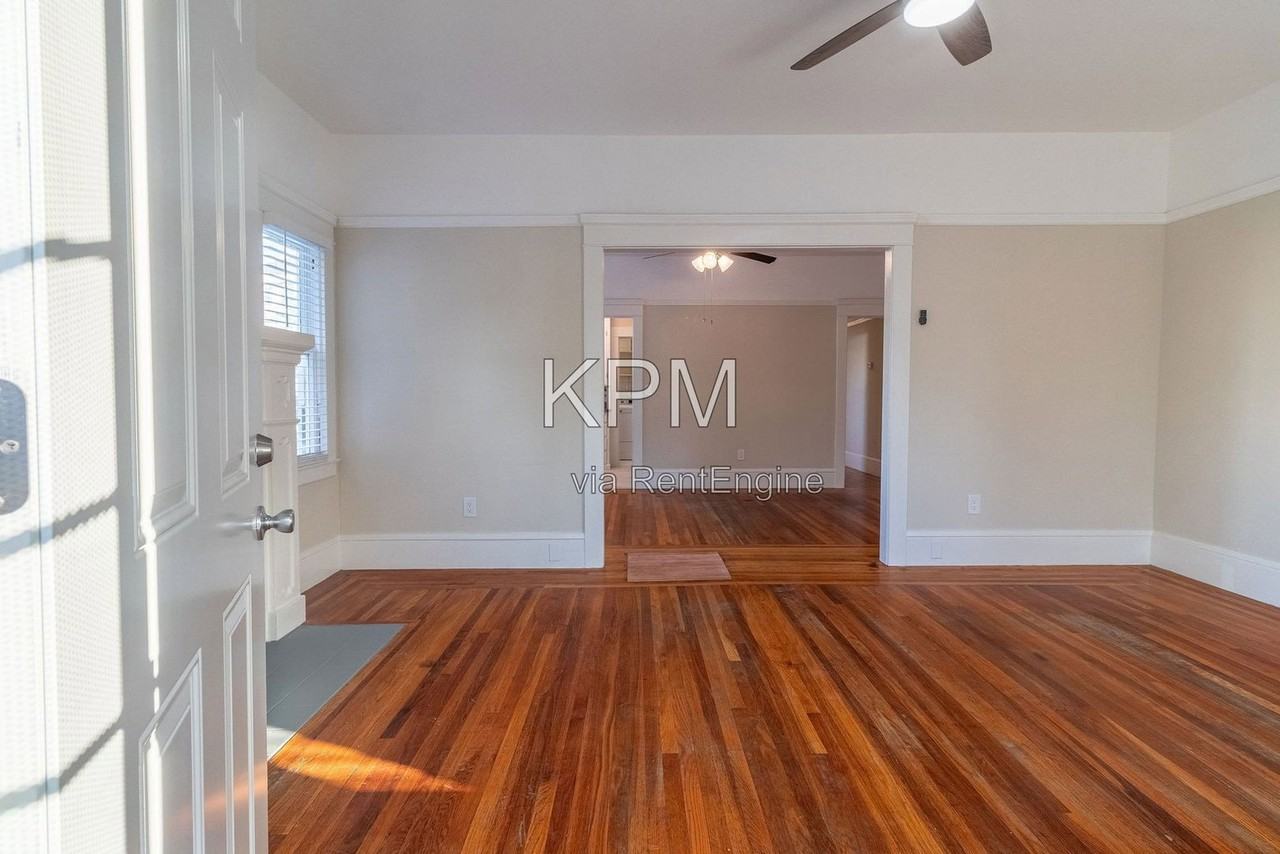 34 W Poplar St - Photo 2 of 16