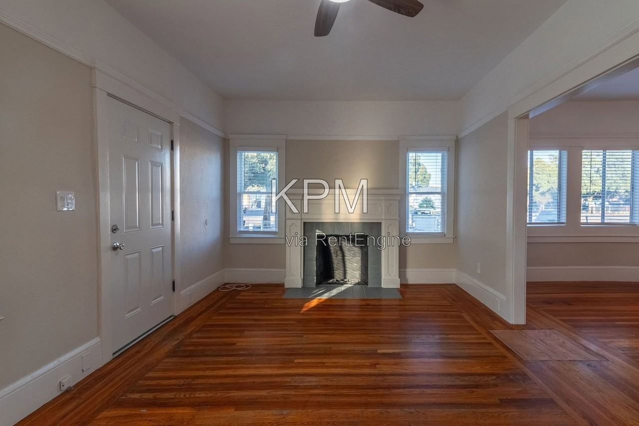 34 W Poplar St - Photo 5 of 16