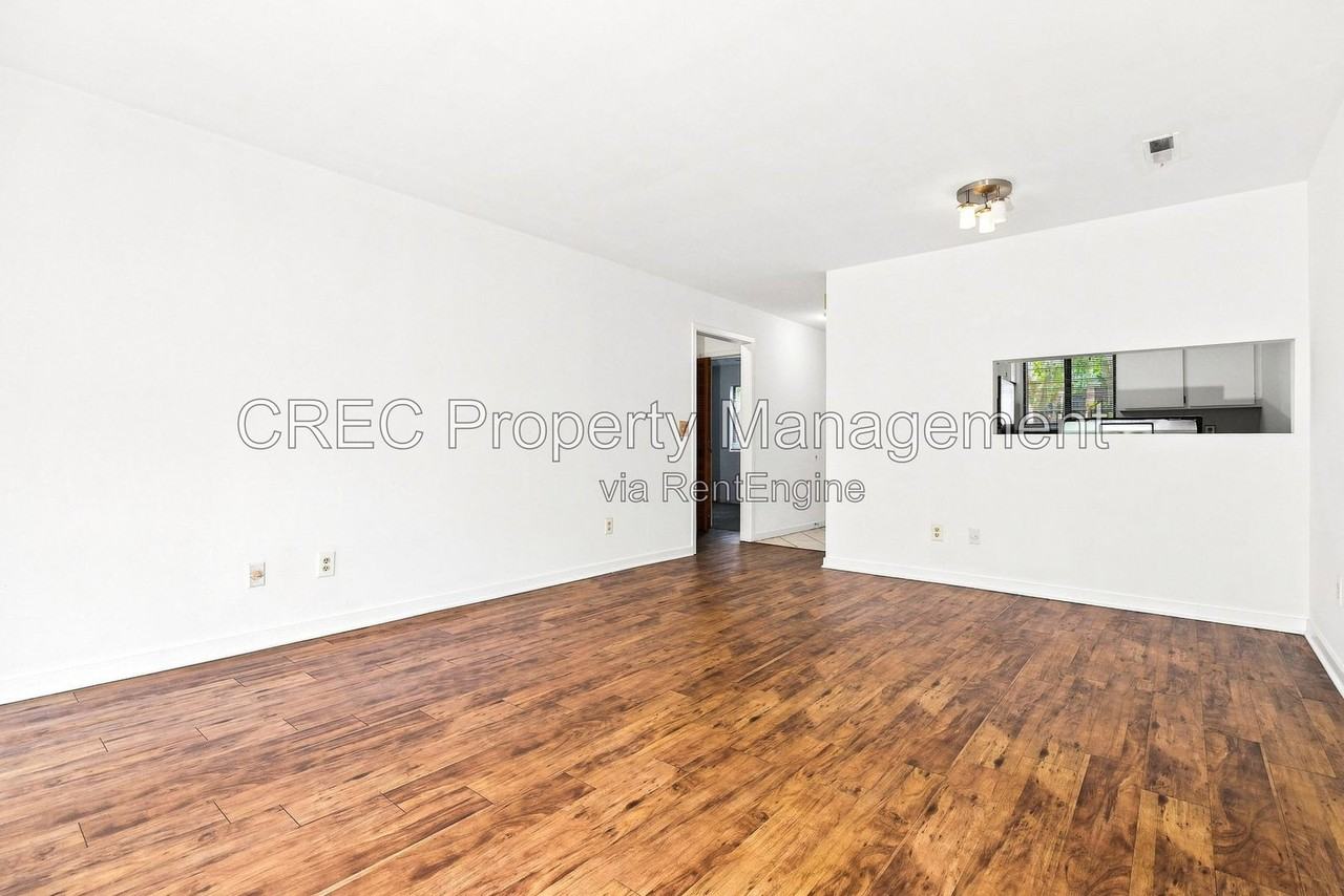 2736 Jobee Dr #3 - Photo 5 of 18