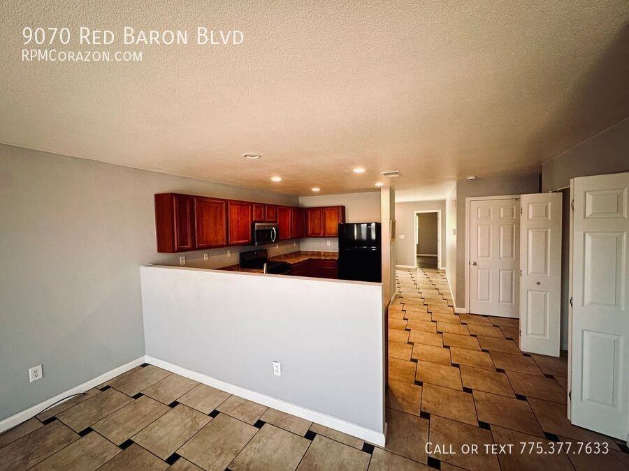 9070 Red Baron Blvd - Photo 7 of 23