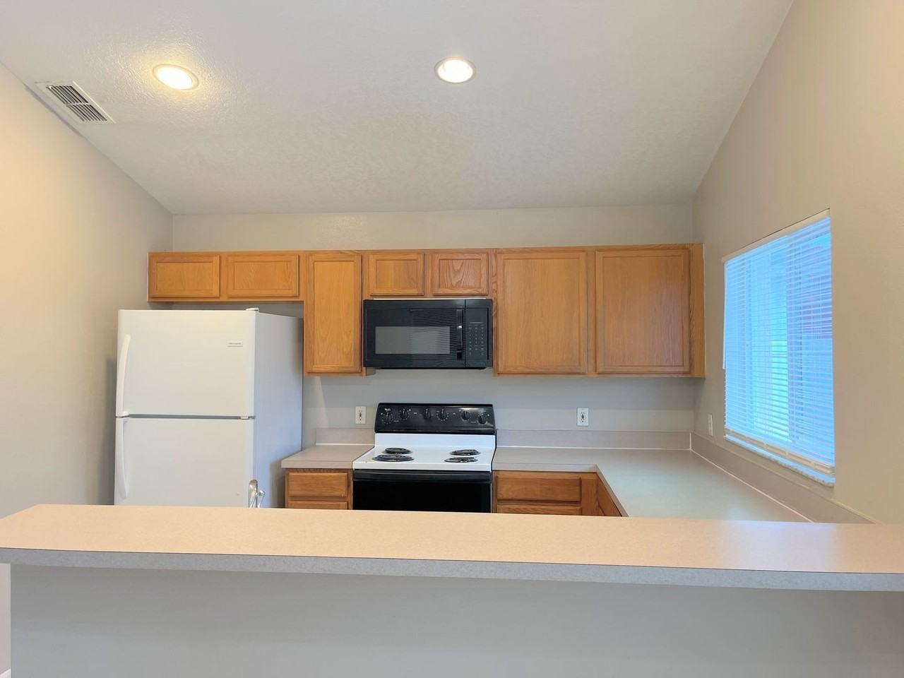 509 Hillcrest Dr - Photo 6 of 25