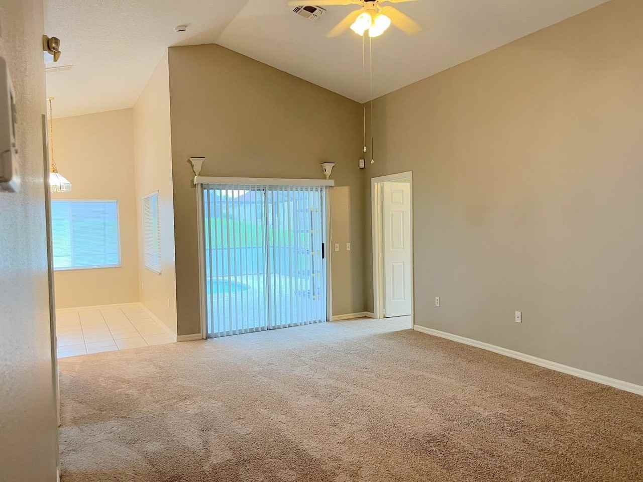 509 Hillcrest Dr - Photo 3 of 25