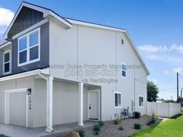featured image of 105 E Park Ave #B
